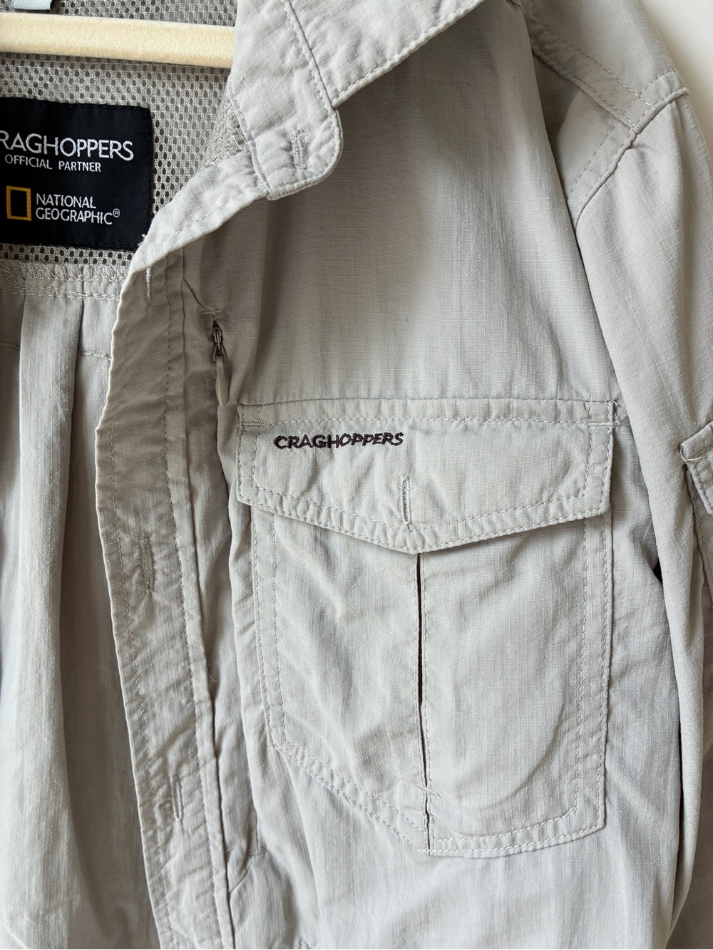 Craghoppers National Geographic Lightweight Travel Shirt - Light Khaki - Picture 3 of 5